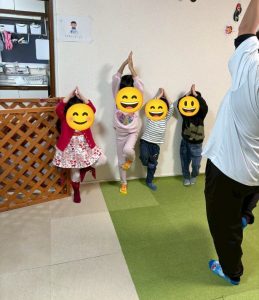 12月　リトミックヨガ